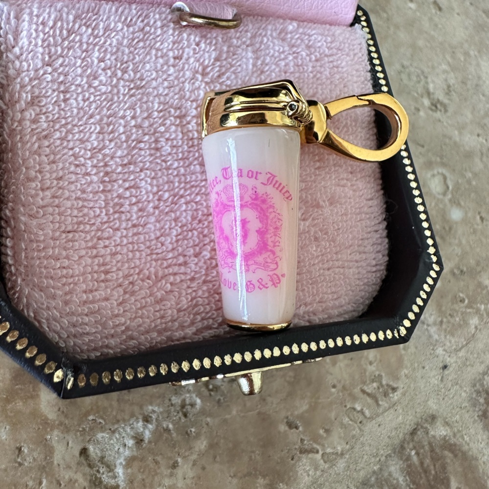 Juicy Couture travel cup charm